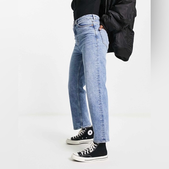 Monki Zami high waist straight leg ankle jeans - Picture 3 of 13